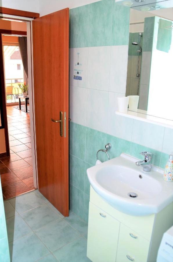 Apartment Renata ลอฟราน ภายนอก รูปภาพ