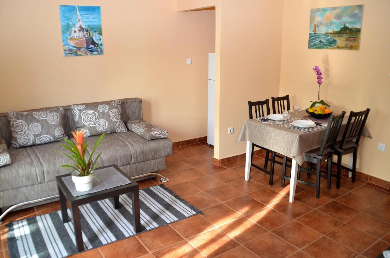 Apartment Renata ลอฟราน ภายนอก รูปภาพ